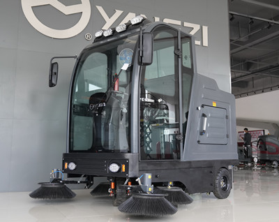 電動(dòng)掃地車(chē)